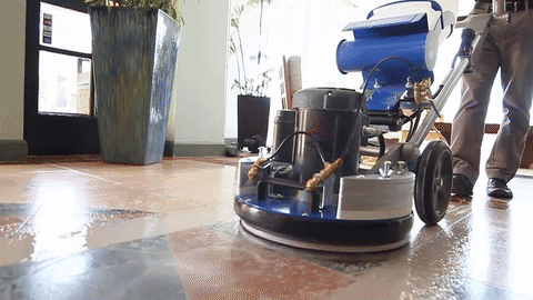 Orbot Sprayborg pulisce la pietra