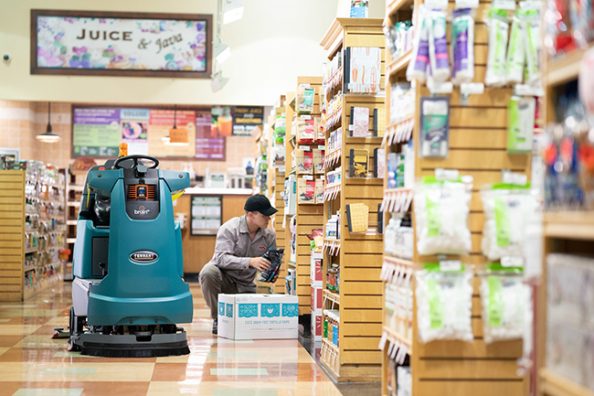 T7AMR-retail Tennant T7 AMR - lavasciuga pavimenti robotizzata