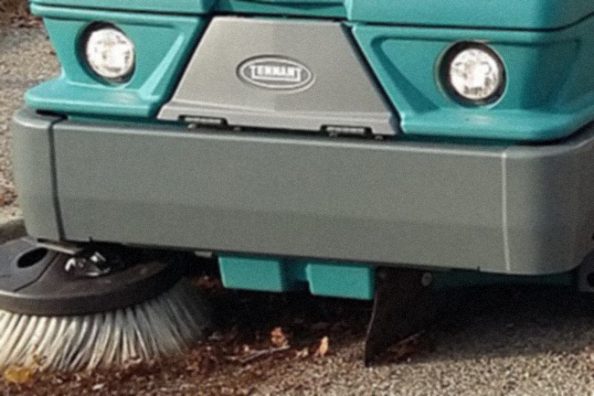 dettaglio-S20_vialetto_foglie Spazzatrice Tennant