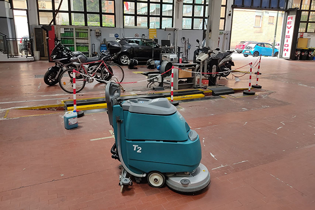 t2 officina 3 Tennant t2 in officina